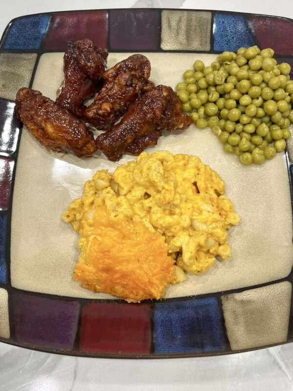 BBq Chicken-Mac N Cheese-Sweet Peas